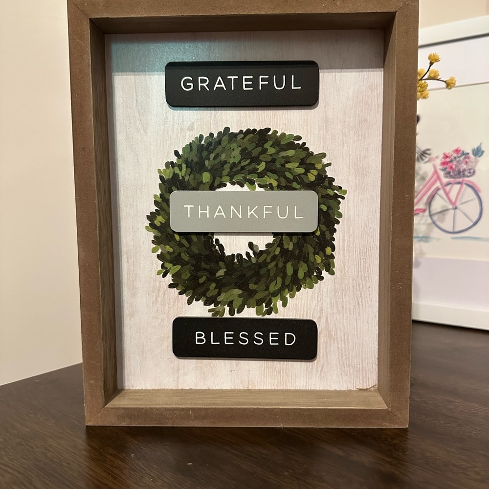 🍉Wooden Framed Thankful Wall Art